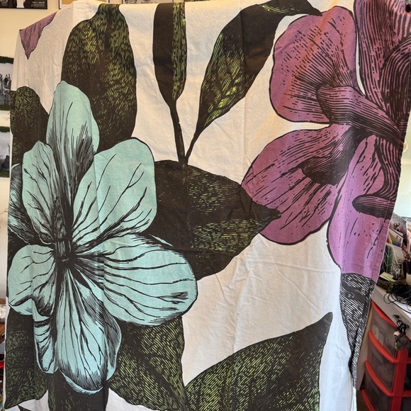 Cottagecore floral shower curtain - Picture 2 of 5